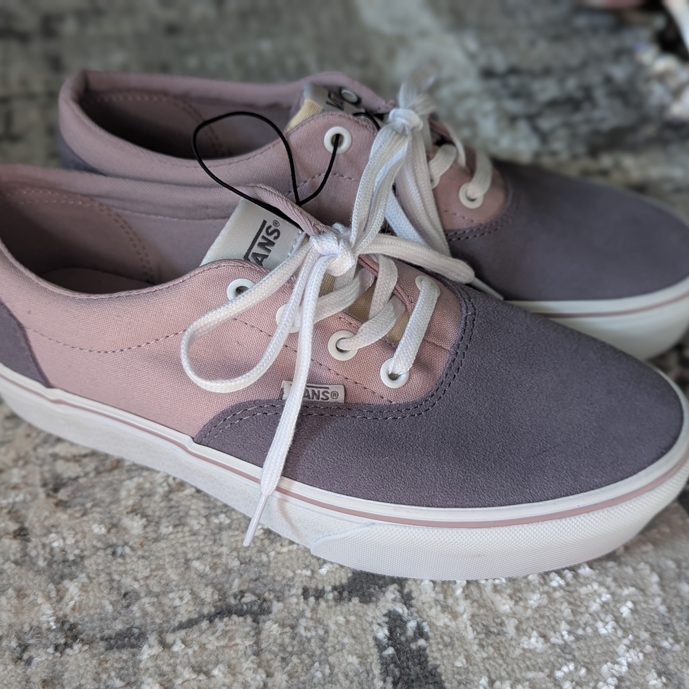 NWOT Vans Doheny Platform Sneakers Size 8